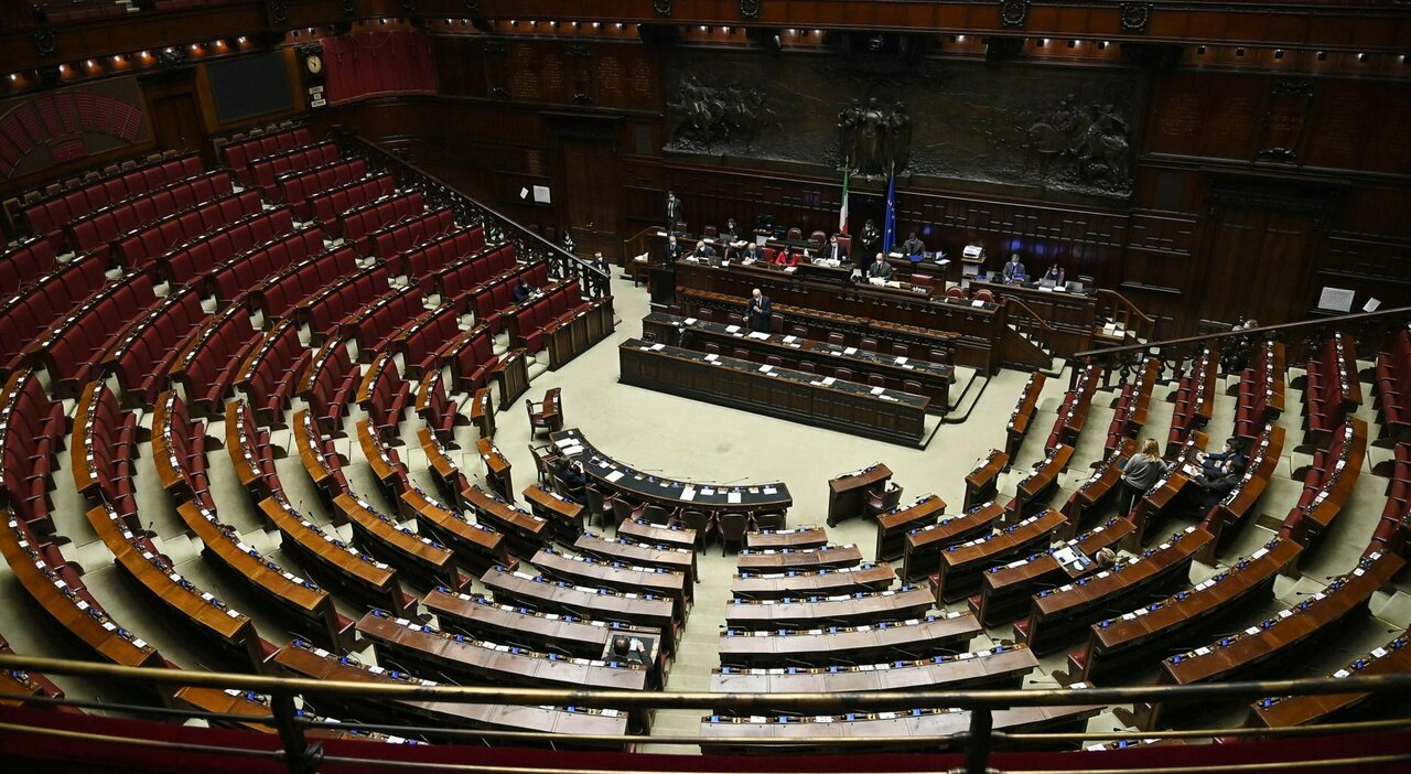 Un Passo Indietro della Lega: Ritirata la Proposta di Legge contro il Genere Femminile nei Titoli Istituzionali