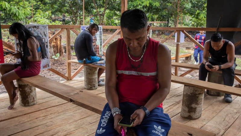 Elon Musk Porta Internet in Amazzonia: Il Profondo Impatto Sulla Tribù Marubo